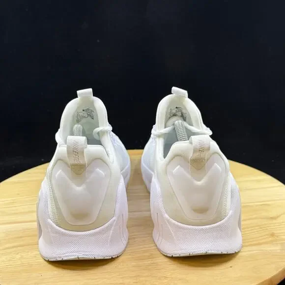 NEW Nike Free Metcon 6 Triple White Platinum Tint FJ7126-101 Size 11W/ 9.5M